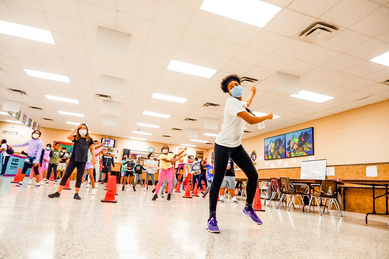 Kids dancing